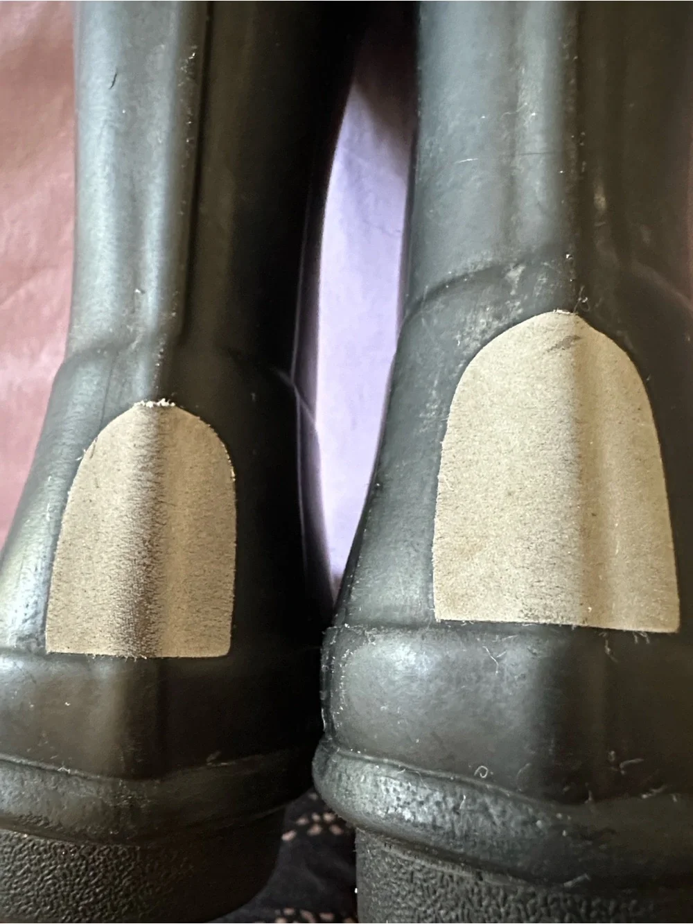 Hunter kids Dark Grey and Bright Green Waterproof Wellie Boots. Size big kid 1/2